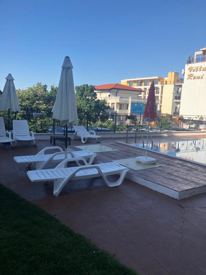 Вила Калабрия Sveti Vlas Exterior foto